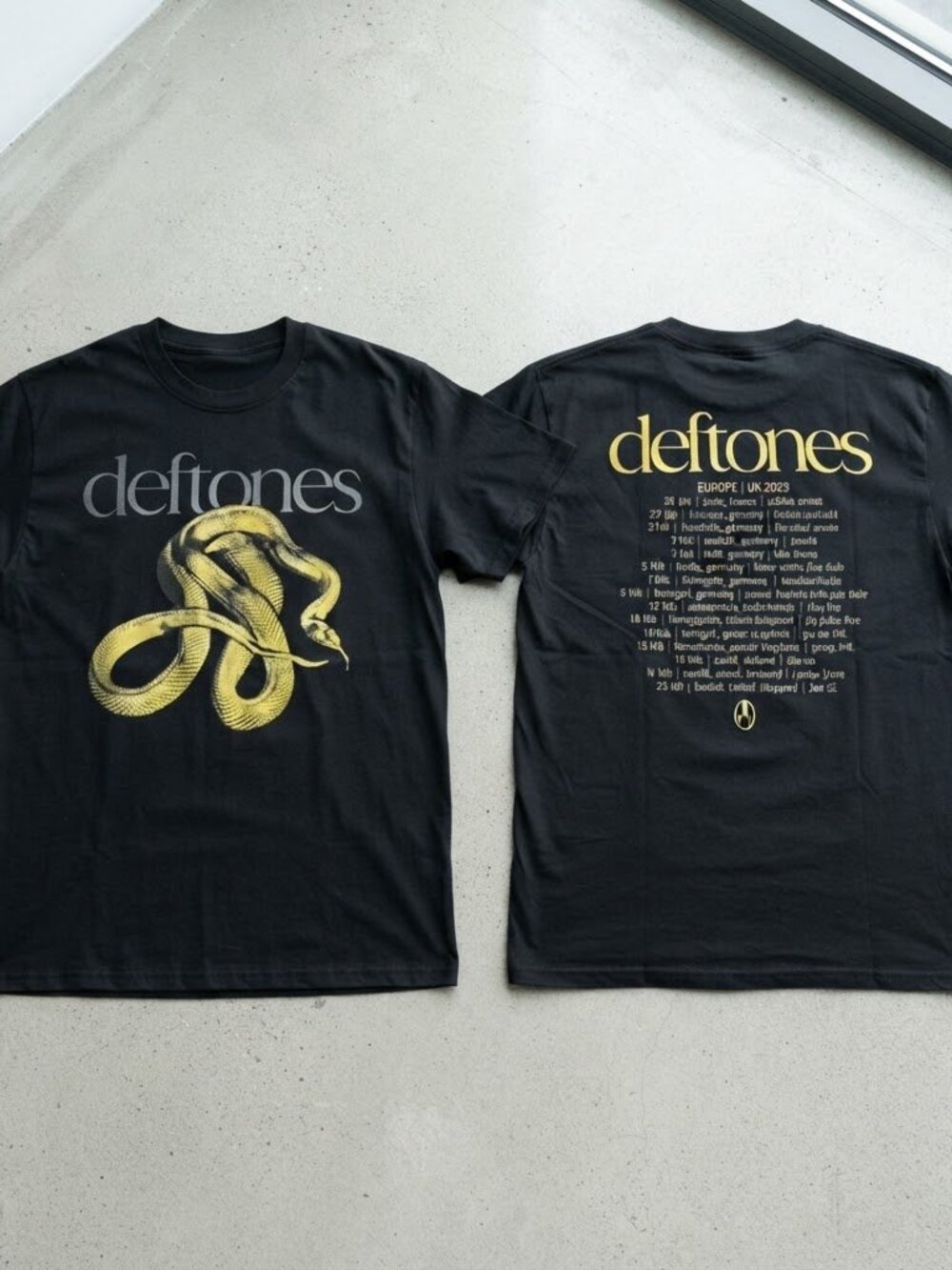 Deftones Europe UK Tour 2026 Snake Black T-Shirt S-4XL